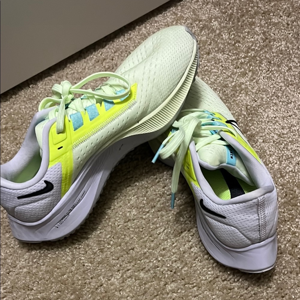 Nike White and Light Green Running Shoes